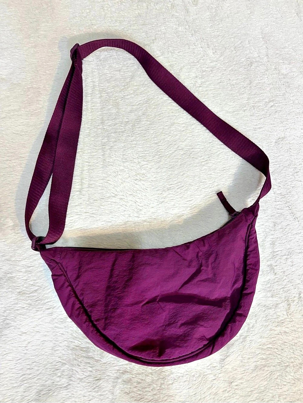 Uniqlo Round Mini Shoulder Bag Crescent Bag Crossbody Purple Plum